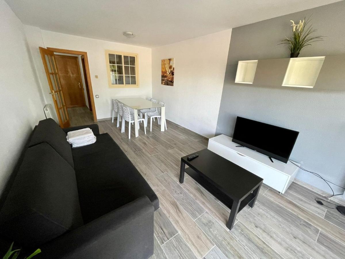 For A Stay Santillana Plaza Salou Luaran gambar