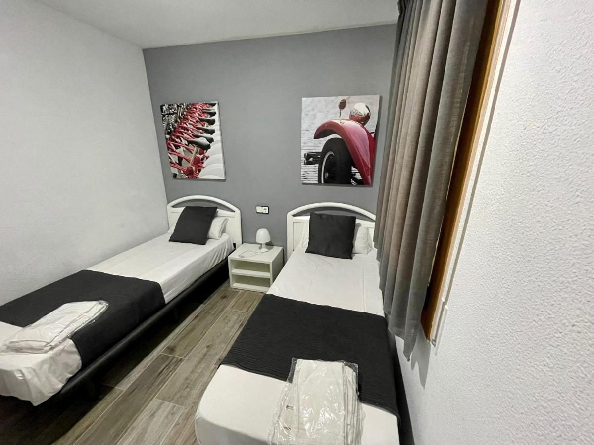 For A Stay Santillana Plaza Salou Luaran gambar