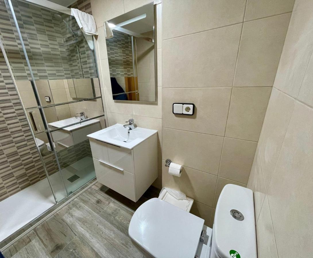 For A Stay Santillana Plaza Salou Luaran gambar